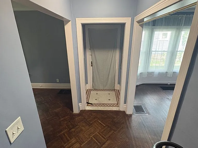 45 Clay Ave — Photo 7