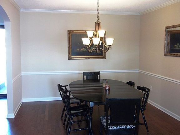 3rd image of 2619 Baird Dr