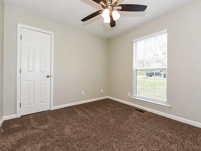 2838 Candlewicke Dr — Photo 13