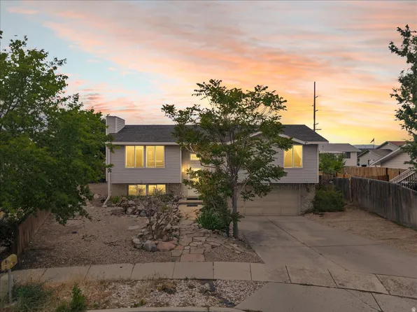 5378 W Silvertip Dr, Kearns, UT 84118