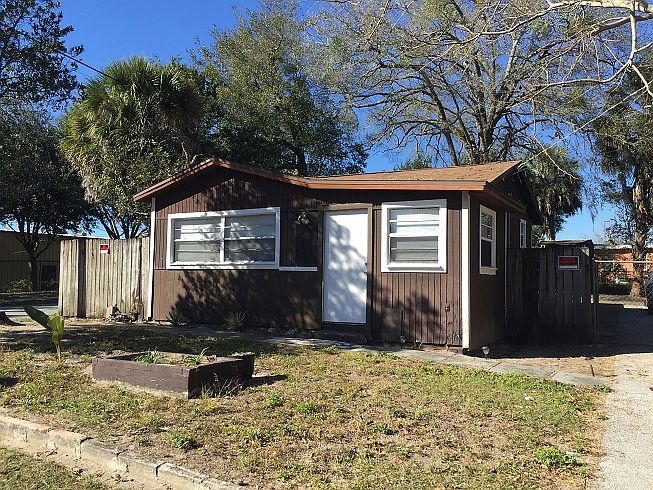 1st image of 1802 E Okaloosa Ave