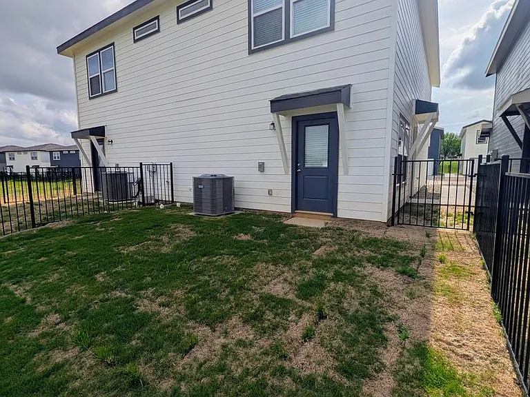 3501 E Renfro St #115 — Photo 33