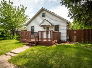 1207 Grand Ave, Muscatine, IA 52761