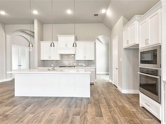 3rd image of 2700 Preakness Pl