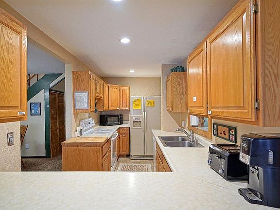 4th image of 868 Tahoe Island Dr