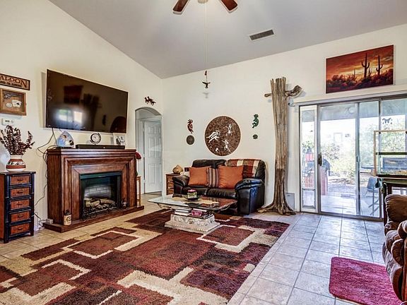 3rd image of 1516 S 86th Ln