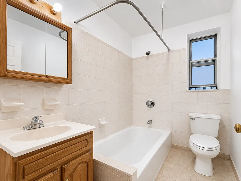 707 W 171st St #2E — Photo 8