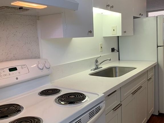 4th image of 1554 Liholiho St APT 101