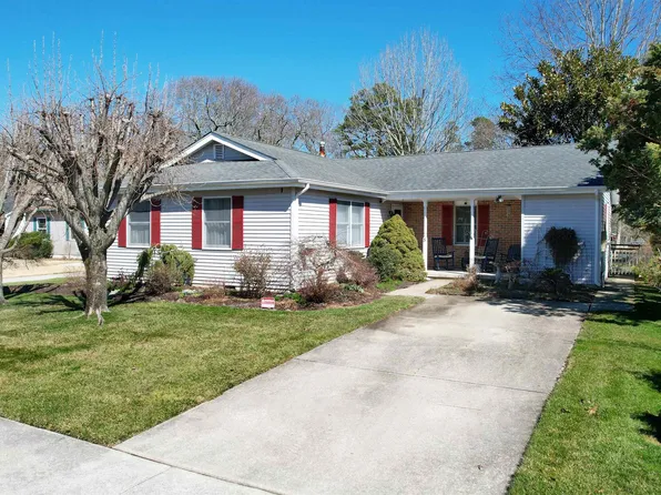 8 Renee Dr, Egg Harbor Township, NJ 08234