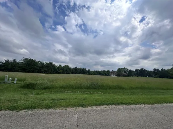 37 Broadmoor Edgewater, Mattoon, IL 61938