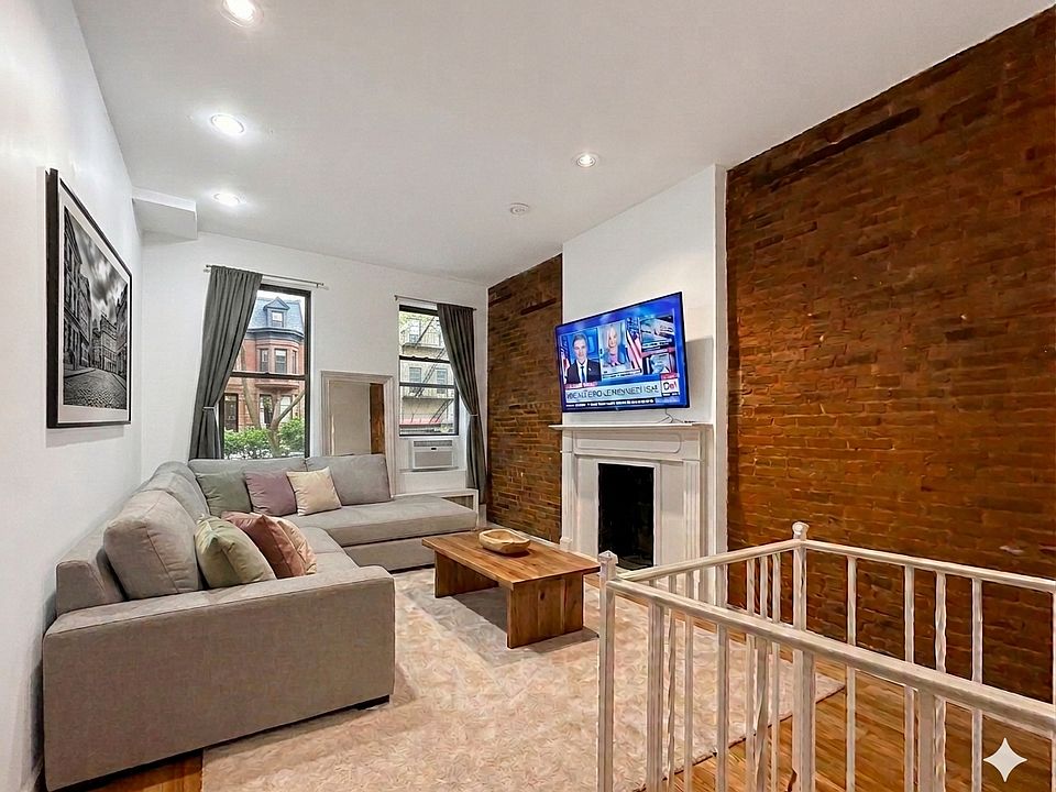 1st image of 452 E 84th St APT 1F