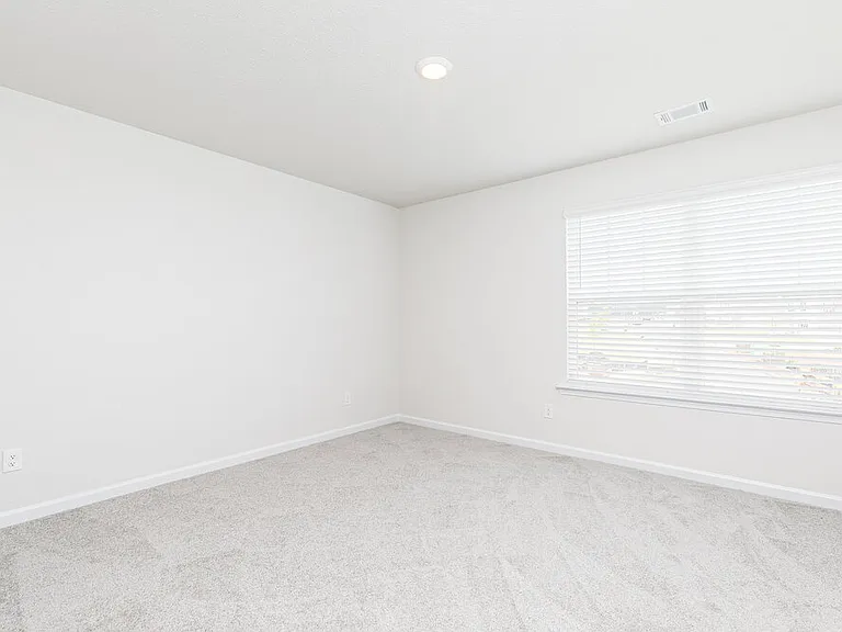 723 Berkeley Dr — Photo 11
