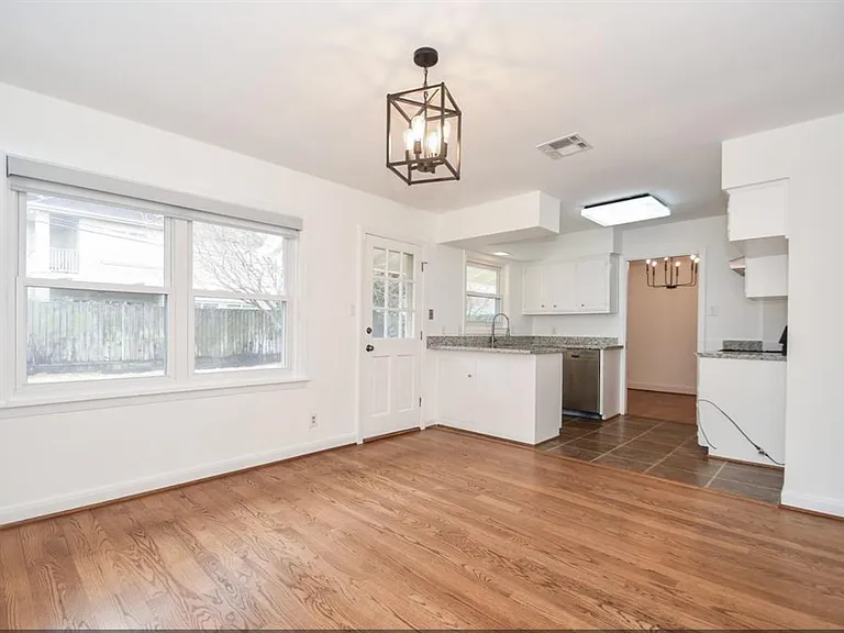 5437 Schumacher Ln — Photo 6