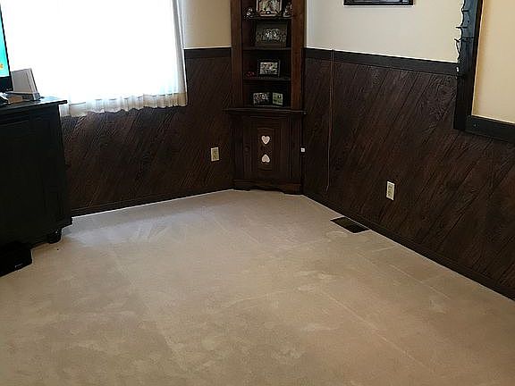 Family room just shampooed.