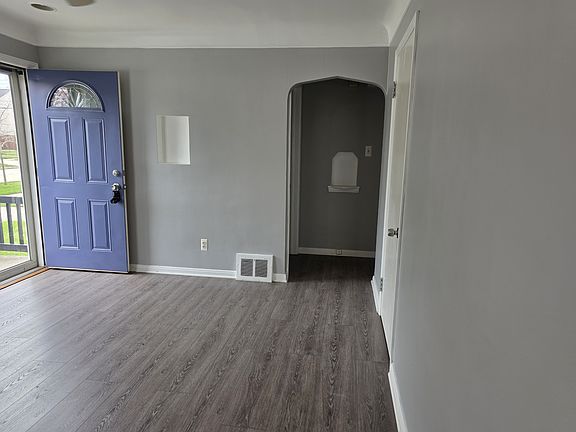 4th image of 26051 Alger Blvd