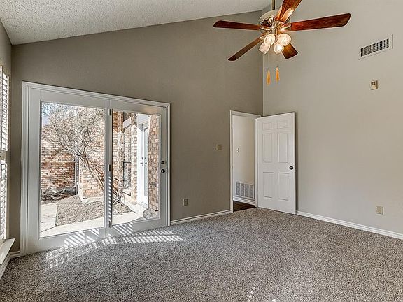 4th image of 4936 Courtside Dr