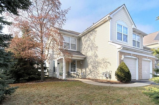 1st image of 3030 Autumn Lake Dr #3030
