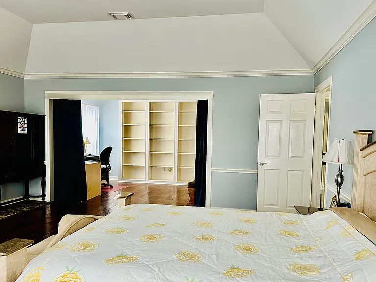 1818 Hillgreen Dr — Photo 6