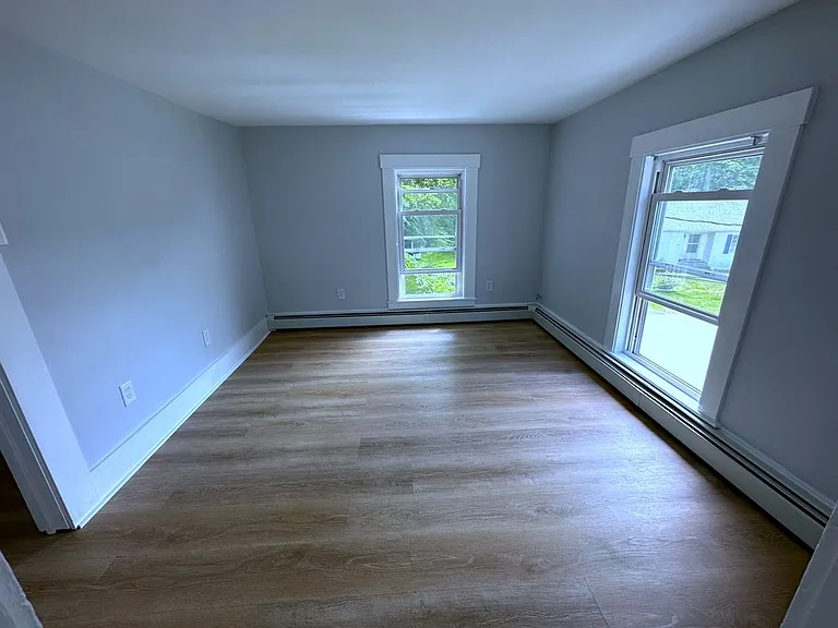 10 Shelby Ln — Photo 8