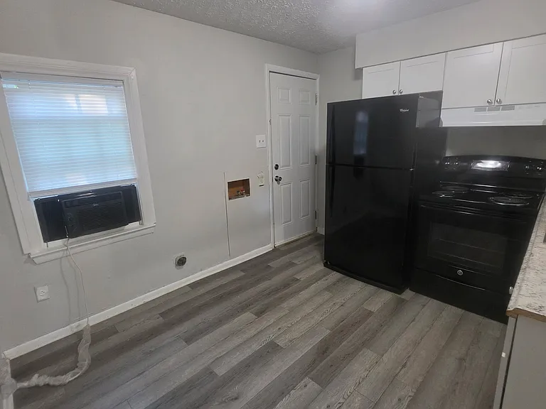 705 Wilson Ave #705 — Photo 3