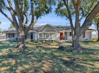 1011 Western Hills Dr, Sherman, TX 75092