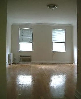 Rented by 4 Points Properties | media 10