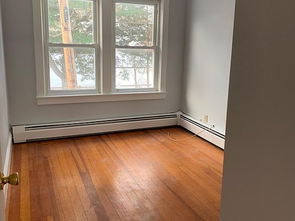 3rd image of 1349 Douglas Ave #1