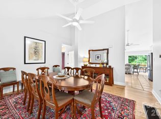 153 Skyview Cir, Asheville, NC 28804