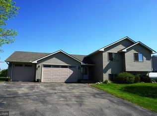 366 W Overlook Dr, Ellsworth, WI 54011