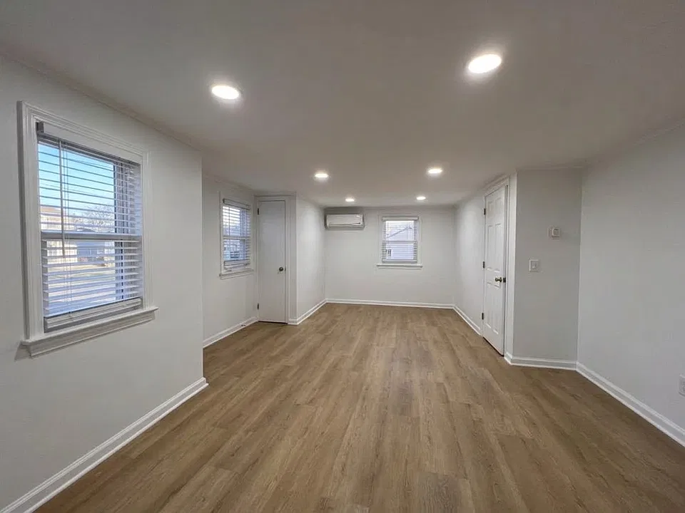 31 Whitman St #2