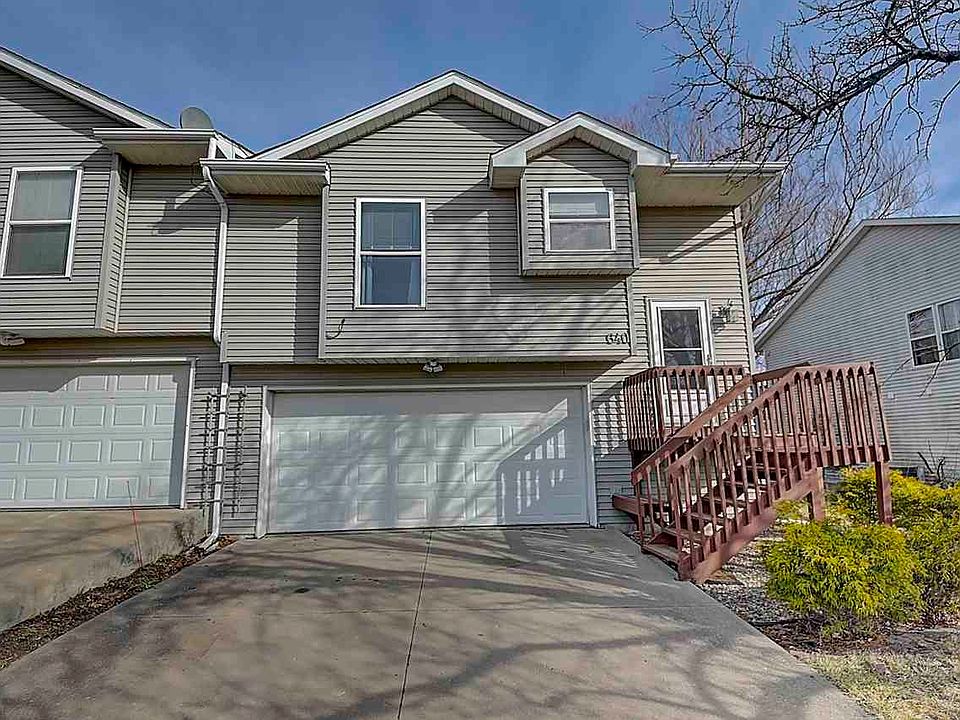 1st image of 640 Emily St