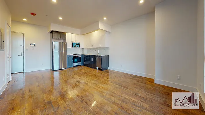 Rented by Metro Garden Realty NYC | media 33