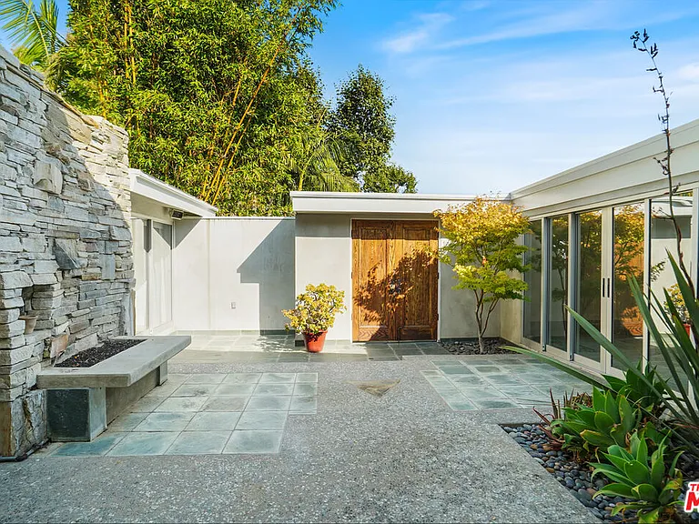 30725 Manzano Dr — Photo 13