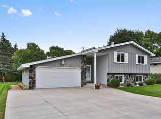 11387 Lily St NW, Coon Rapids, MN 55433