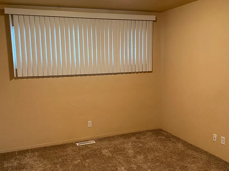 137-Nyssa Duplex — Photo 7