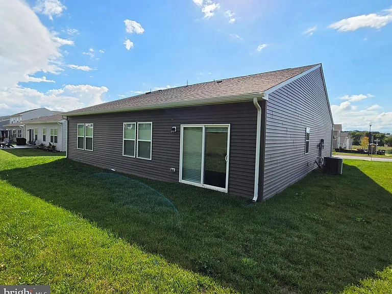 11 Holly Rd — Photo 15