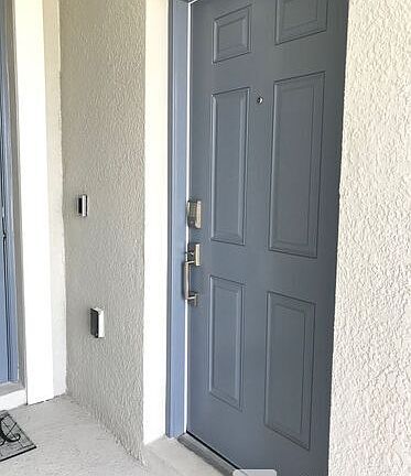 4th image of 223 Bergamot Loop #B