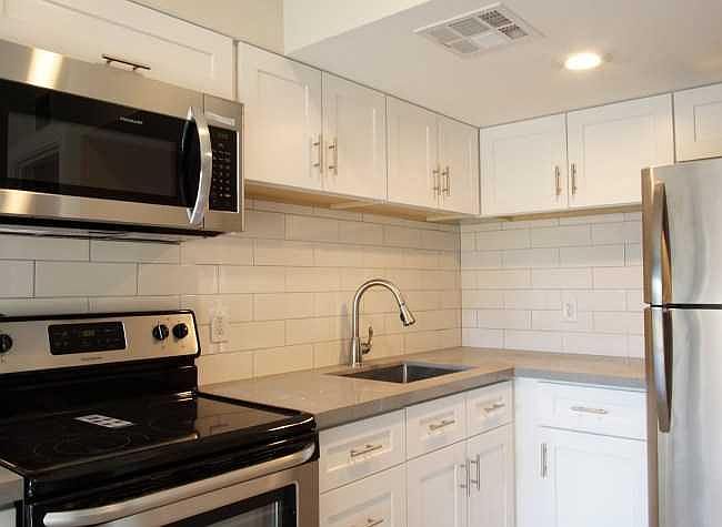 1st image of 1302 E Vista Ave