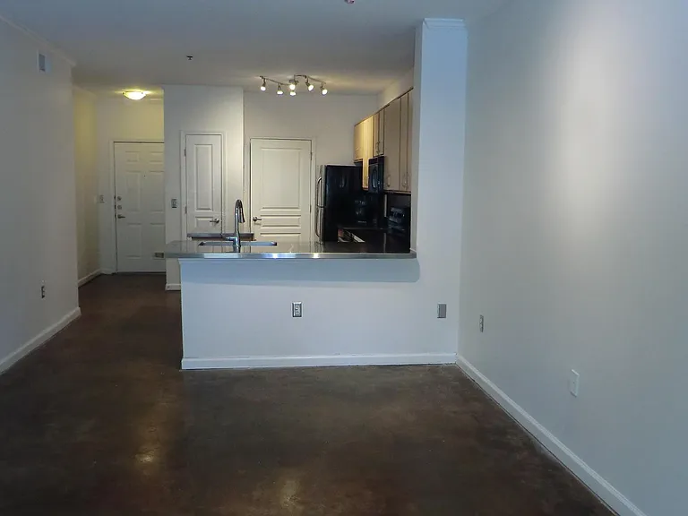 1803 Broadway #407 — Photo 3