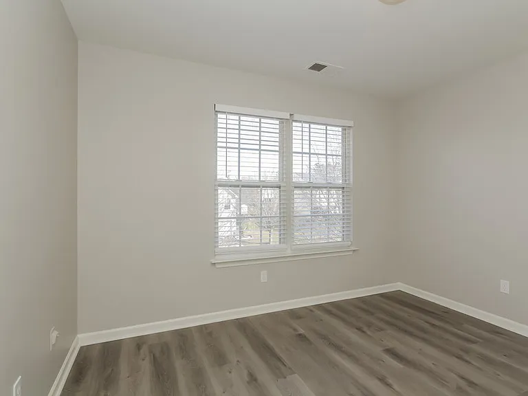 1014 Sparrow Valley Way — Photo 15
