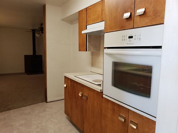 4th image of 3000 Bandolina Ave