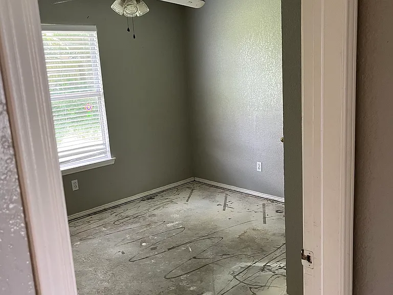 1717 Short St — Photo 2