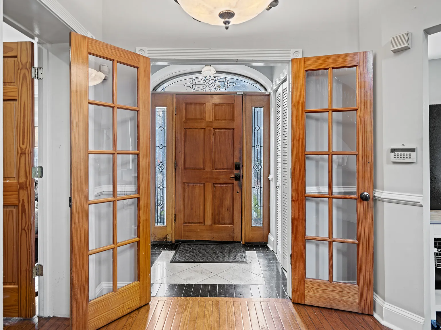ATQ Corp_547 Florida Avenue NW - Room 2 — Photo 3