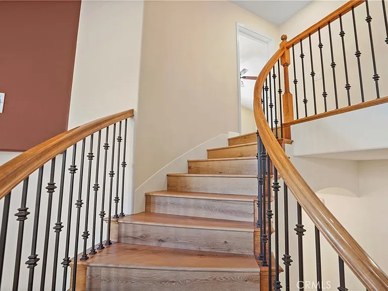 20600 Vercelli Way — Photo 39