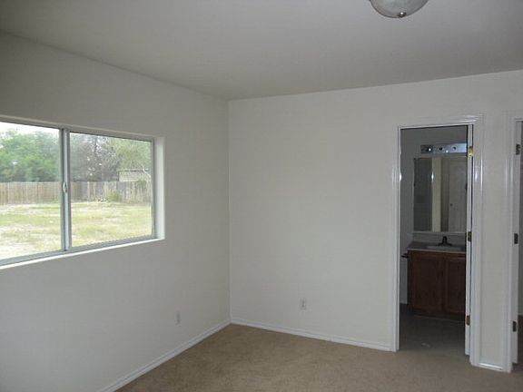5th image of 2500 W Coast Dr