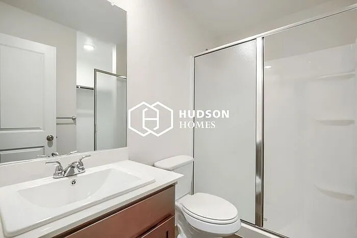 609 Sherman St — Photo 11