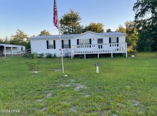 9303 Gobbler Cir, Southport, FL 32409