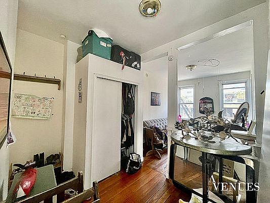 4th image of 519 E 11th St #4C
