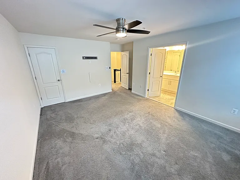5331 Greenwich Cir — Photo 29