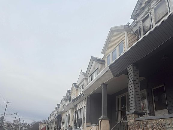 3rd image of 6125 Locust St